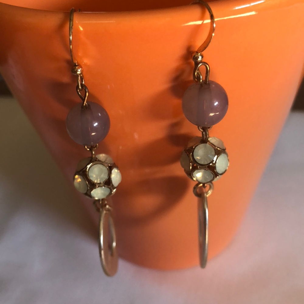 🚨Bundle 2 for $5🚨 Cute Dangly Earrings 🌸🌸